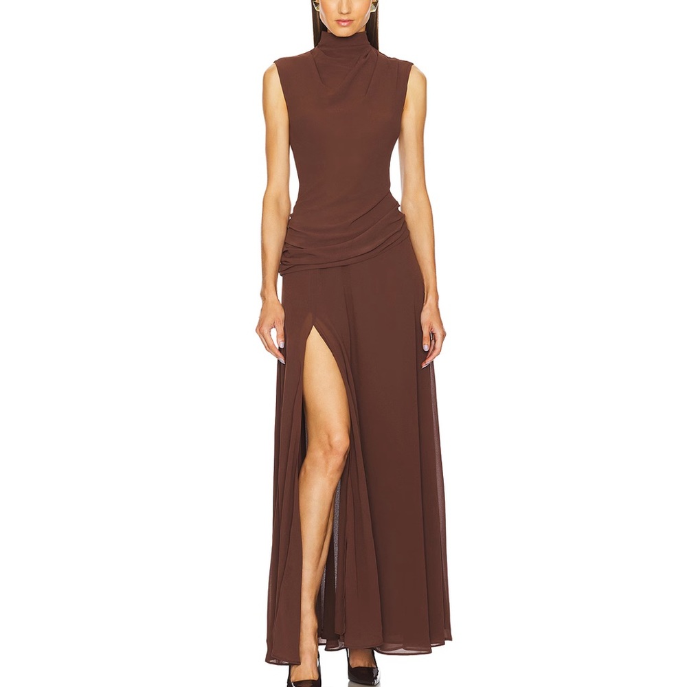 NWT L'Academie Gown